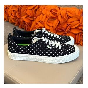 ❣️🆕CARIUMA OCA Low Black & White Polka Dots Canvas Sneakers❣️